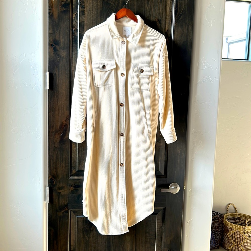 Le Lis western style corduroy button long jacket in size Small